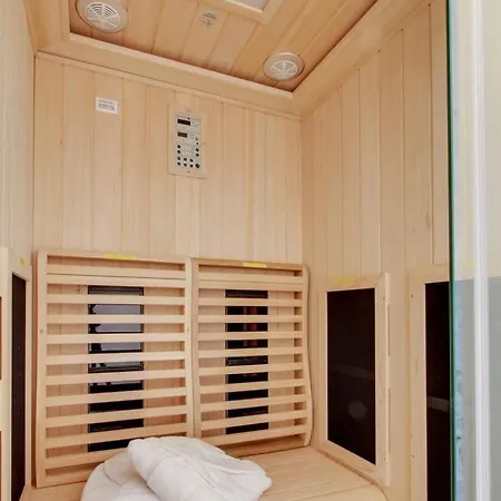 Palm House Sauna City Center Ideal Insead Fontainebleau Exterior foto